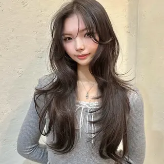 ロング 🌹ハッシュカット、 レイヤー韓国ヘア🌹のヘアスタイル