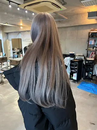 ロング カラー 無料カット/ハイ トーンカラー/きらのヘアスタイル