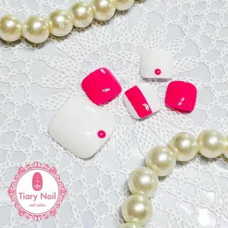 ネイル tiarynail K Kのネイルデザイン