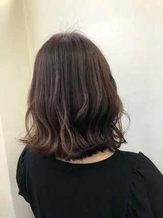 ミディアム カラー CoCooN Hiromiのヘアスタイル
