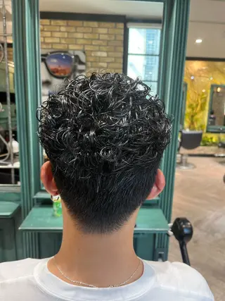 ショート パーマ メンズ Monan渋谷 YUUKIのヘアスタイル