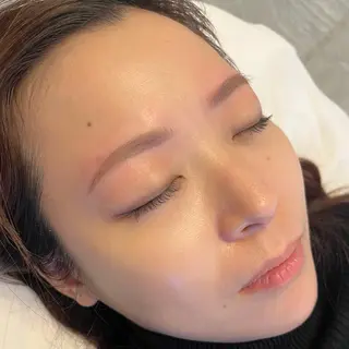 アイブロウ ulu 眉毛ハーブ毛穴肌改善の眉毛・アイブロウイメージ