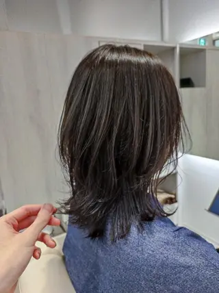 ミディアム 神 唯織のヘアスタイル