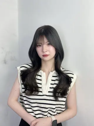 ロング MINAMO 韓国レイヤーのヘアスタイル