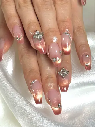 ネイル ルシイ🎀新宿長さ 出しパーツ専門店のネイルデザイン