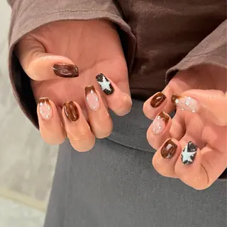 セミロング マシェリローズ所属・Macherie Roseのネイルデザイン