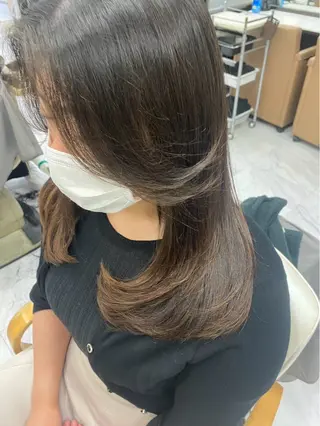 セミロング 🐥くまがい💛 ダブルカラー／パーマのヘアスタイル