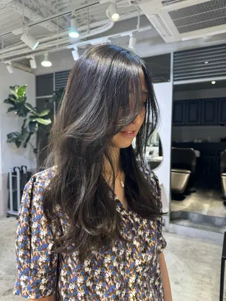 ロング 梨澤 百音のヘアスタイル