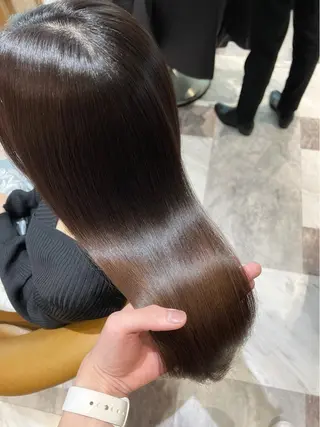 セミロング カラー レイヤーカット/ 顔周り 五島巨幹のヘアスタイル