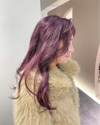 ロング カラー 佐野 えり奈のヘアスタイル