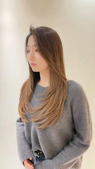 ロング 岡本 七星のヘアスタイル