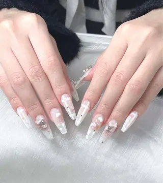 ネイル Lee Nailsのネイルデザイン