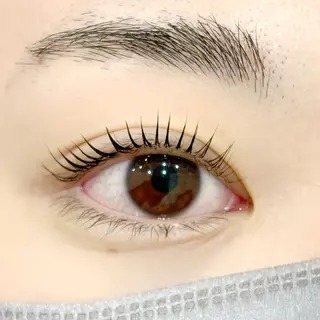 マツエク・マツパ 藤原 みやびのヘアスタイル