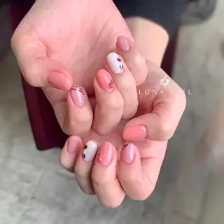 ネイル アトリエ　ミモザ所属・いまむら あかりのネイルデザイン