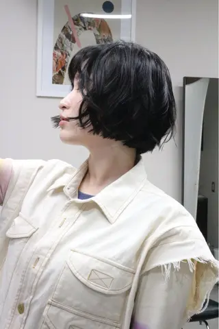 ショート カラー DOULAQ所属・AKO .のヘアスタイル