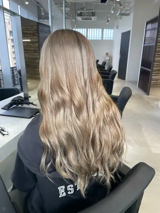 ロング EIGHT／栄／ 諏訪　晃平のヘアスタイル