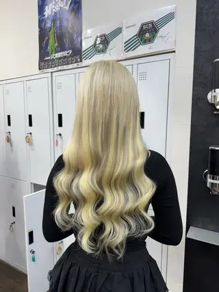 ロング apollo 横浜所属・横浜🦋ハイトーン 🫐シャドウルーツのヘアスタイル