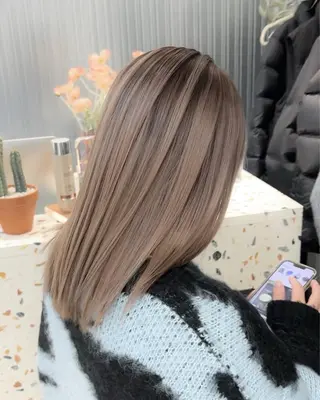 セミロング カラー 断髪刈舞所属・フェード・メッシュ ハイトーン/fumaのヘアスタイル