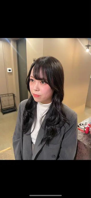 ロング SALONDEJOE所属・髙橋 真香のヘアスタイル