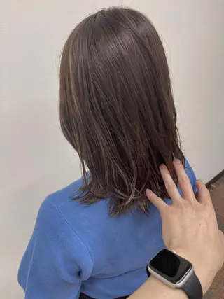 ミディアム シンタニナオト /梅田茶屋町のヘアスタイル