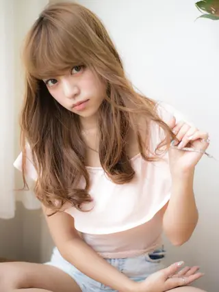 ロング カラー パーマ ヘアアレンジ VIVIE【ヴィヴィ】所属・髪質改善/韓国風 レイヤー/田村祐樹のヘアスタイル