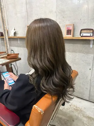 カラー Trip 香椎所属・Trip/ AYUのヘアスタイル