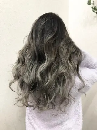 ロング カラー ヘアアレンジ Asian Hair &Eyebrowのヘアスタイル