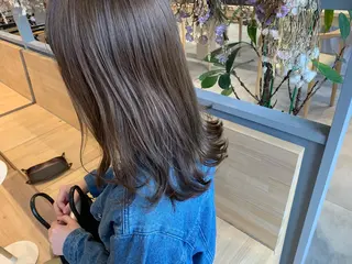 ミディアム カラー 吉田 早織のヘアスタイル