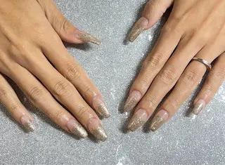 ネイル VIERU 🌈🎀💖のネイルデザイン