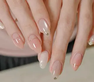 ネイル 高木 維麗絲のネイルデザイン