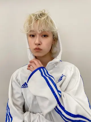 ショート カラー ボブ ブリーチ/miinaのヘアスタイル