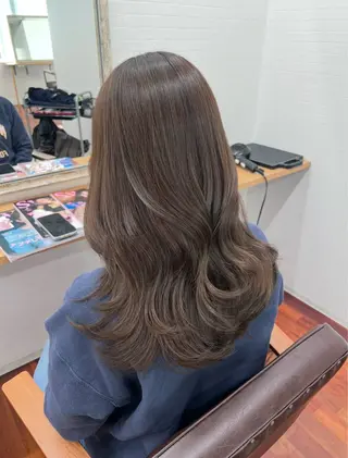 ロング カラー GRAN LUSSO岡山駅前【グランルッソ】所属・GRAN LUSSO 【MIHARU】のヘアスタイル
