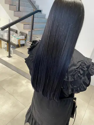 ロング デザインカラー 🎀REINA🎀のヘアスタイル