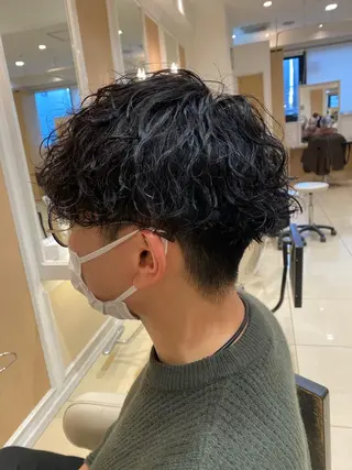 ショート パーマ メンズ メンズ特化型美容師 栗山勇人のヘアスタイル