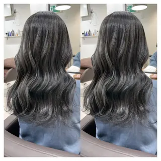 セミロング カラー 村山 茉衣のヘアスタイル