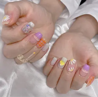 ネイル ネイルサロン 9Carats神田のネイルデザイン