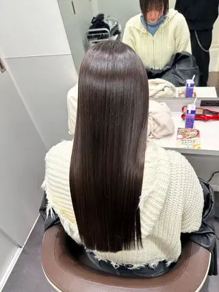 セミロング Wisteria所属・美髪特化✨ 伊織✨縮毛矯正✨のヘアスタイル