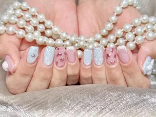 ネイル Queenie 🦋のネイルデザイン