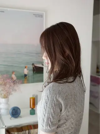 ロング カラー 三満田 耀のヘアスタイル