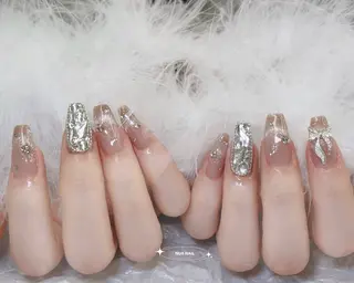 ネイル RINA 🤍のネイルデザイン