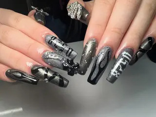 ネイル Nail Salon L'arc所属・💊大阪/心斎橋 moni🧠のネイルデザイン