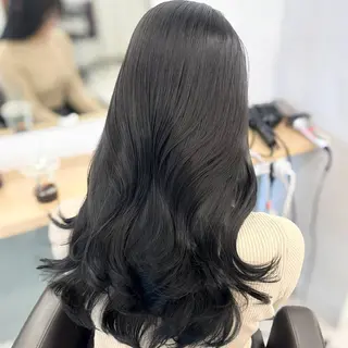 ロング カラー ブリーチなし/レイヤ ー特化🌈Tommyのヘアスタイル