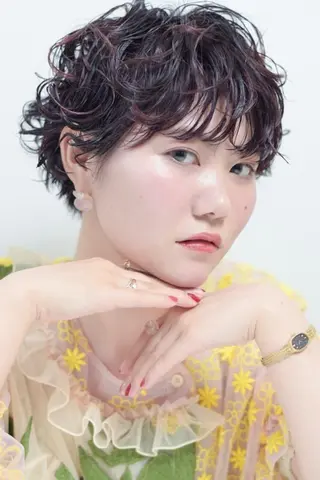 ショート カラー パーマ AND THE BRICKS所属・AND THE BRICKS北川珠紀の眉毛・アイブロウイメージ