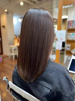 ミディアム 金田 晏栞のヘアスタイル