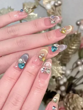 ネイル グロー ネイルのネイルデザイン