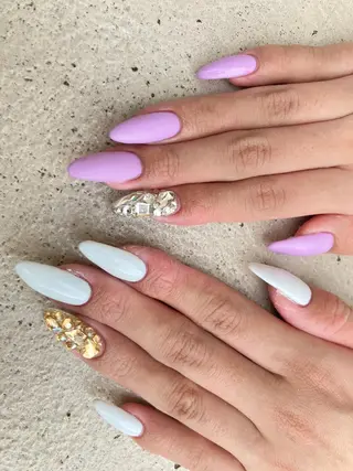 セミロング ネイル ✴︎ Delightのネイルデザイン