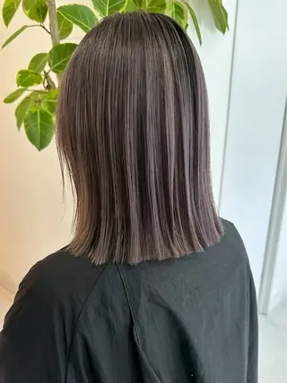 カラー Stylo所属・吉川 莉央のヘアスタイル