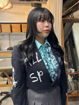 セミロング カラー 薮 夏帆のヘアスタイル