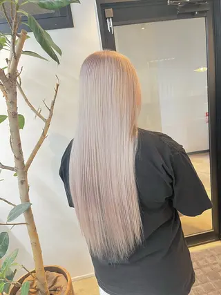 ロング カラー ハイトーンカラ ー/小川のヘアスタイル