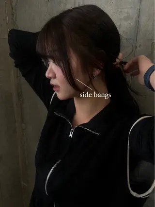 ミディアム アダチ ヒヨリのヘアスタイル